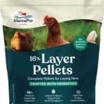 Chicken feed Manna Pro Layer Pellets